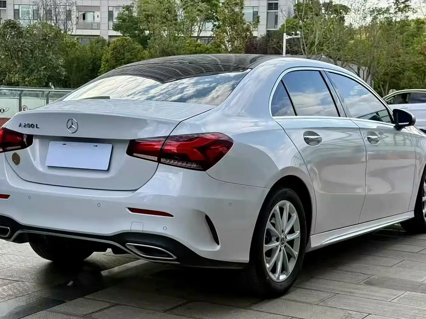 Mercedes-Benz A-Class 2021 A 200 L Sport Sedan Fashion Edition фото 9