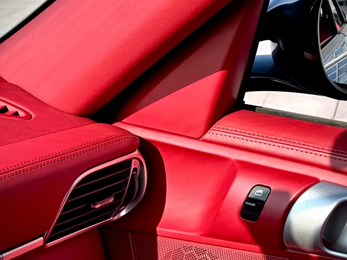 Porsche 911 2010 Carrera 4S Cabriolet 3.8L фото 24