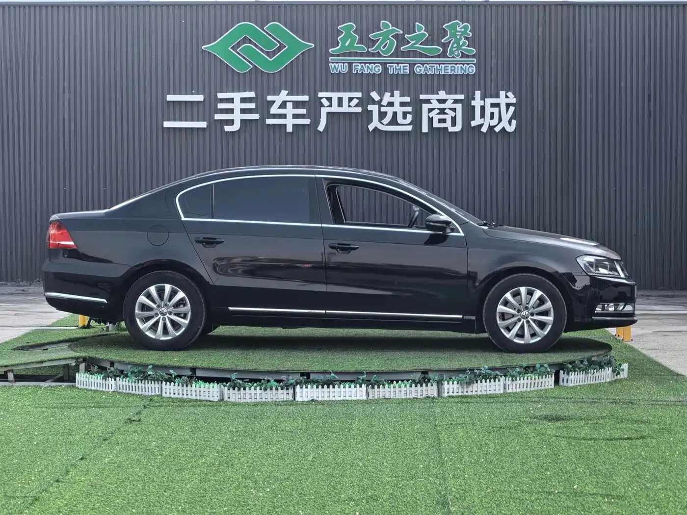 Volkswagen Magotan 2015 2.0TSI Luxury фото 4