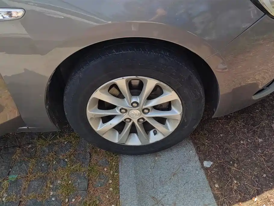 Buick Excelle 2018 15T DCT Progressive (China V) фото 6