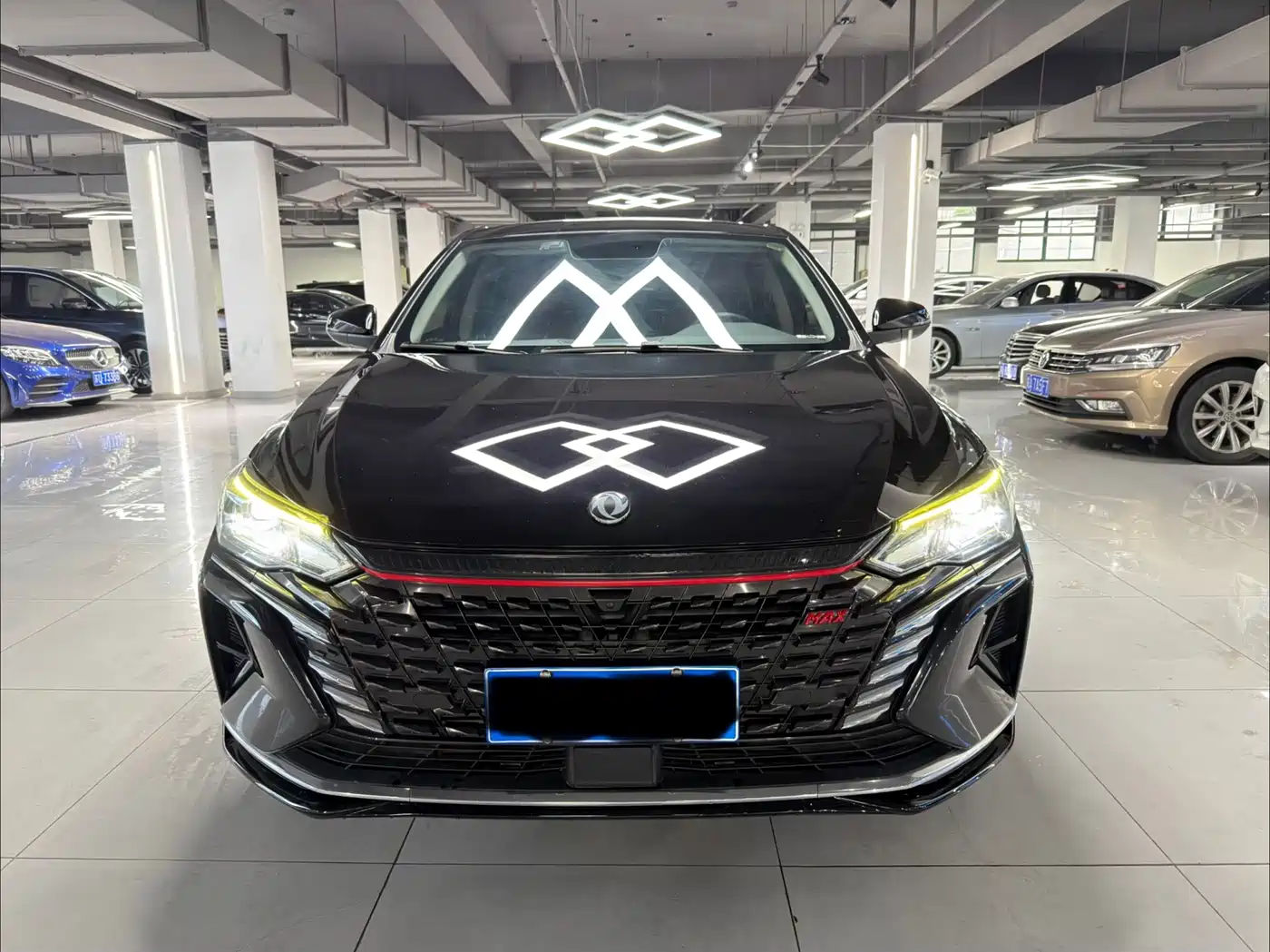 DONGFENG YI HYUN MAX