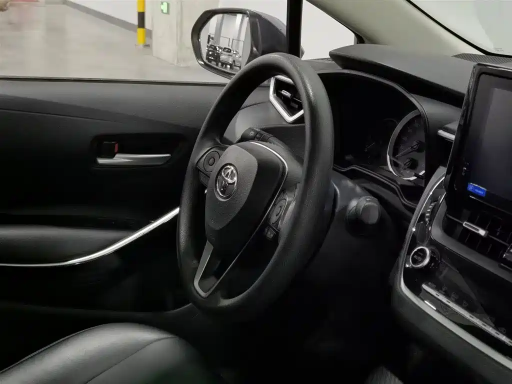 Toyota Corolla 2021 Hybrid 1.8L E-CVT Elite Edition фото 22