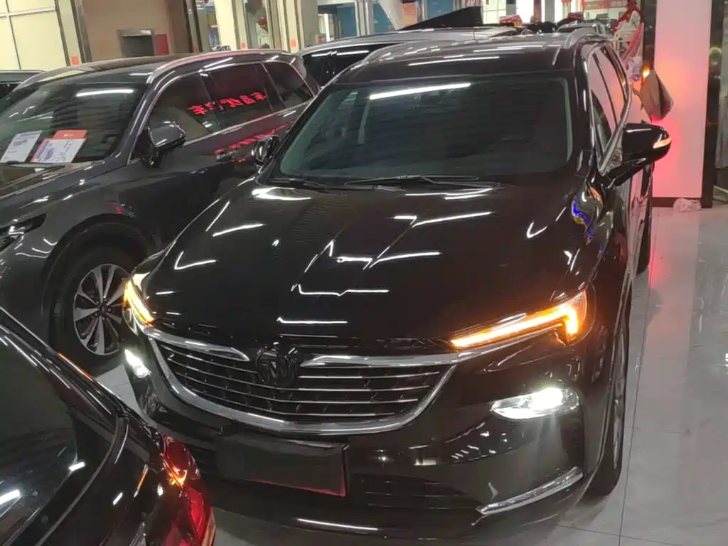 Фото 3 - Buick Enclave