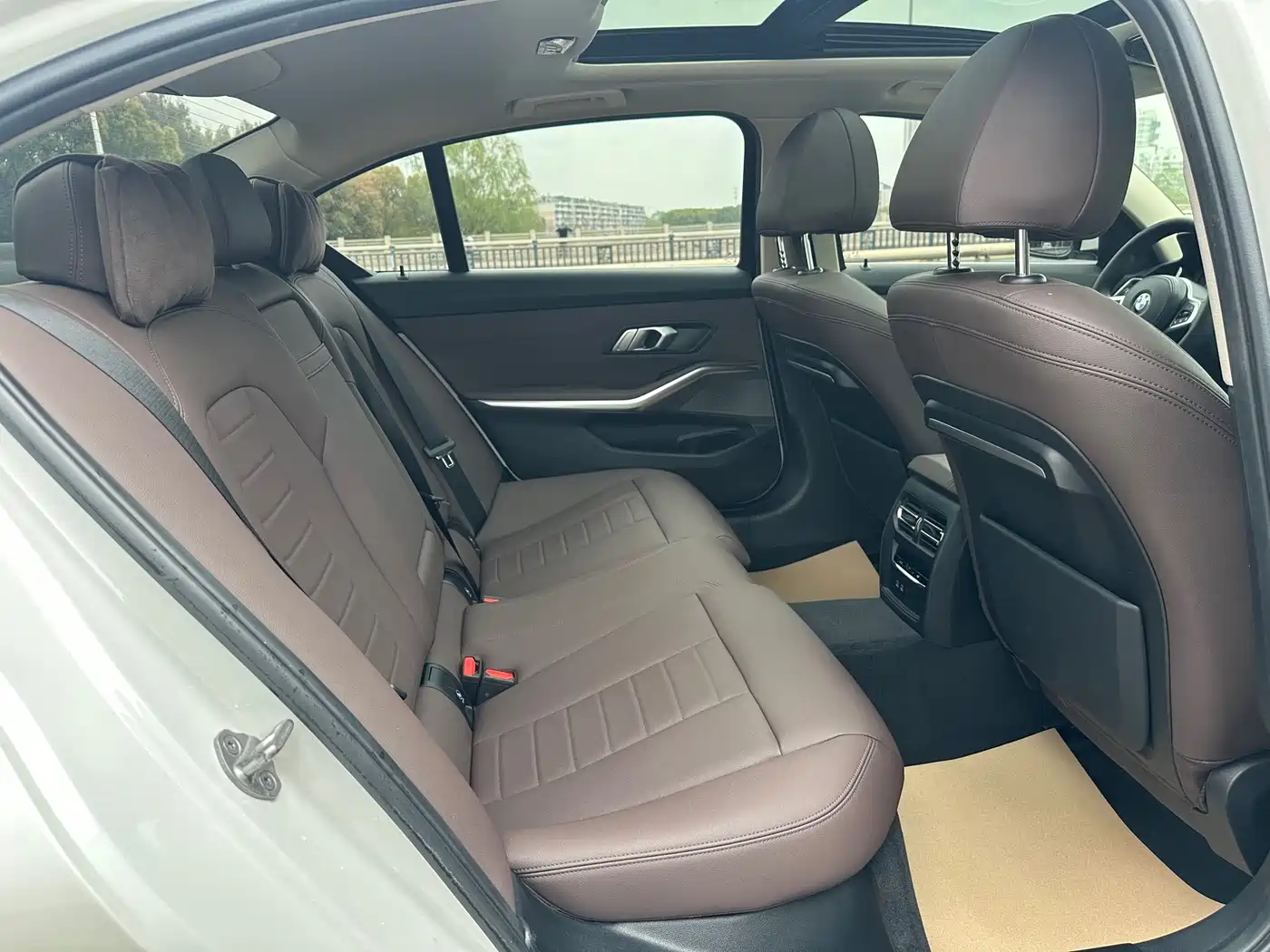 BMW 3 Series 2021 320Li M Sport Package фото 7