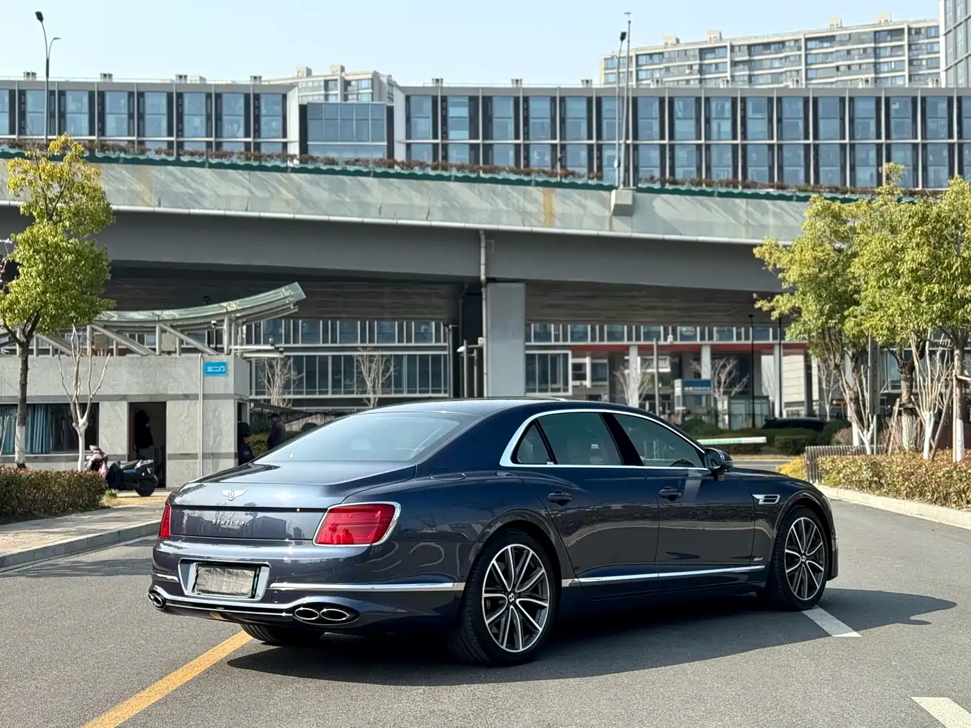 BENTLEY FLYING SPUR PLUG IN HYBRID