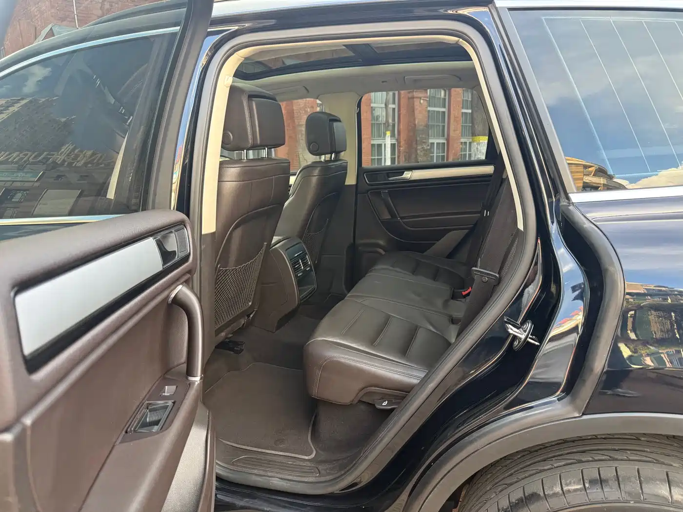 Volkswagen Touareg 2017 3.0TSI Explorer Edition фото 12