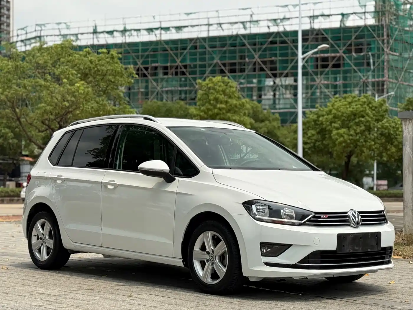 Volkswagen Golf Sportsvan 2016 1.6L Automatic Comfort фото 3