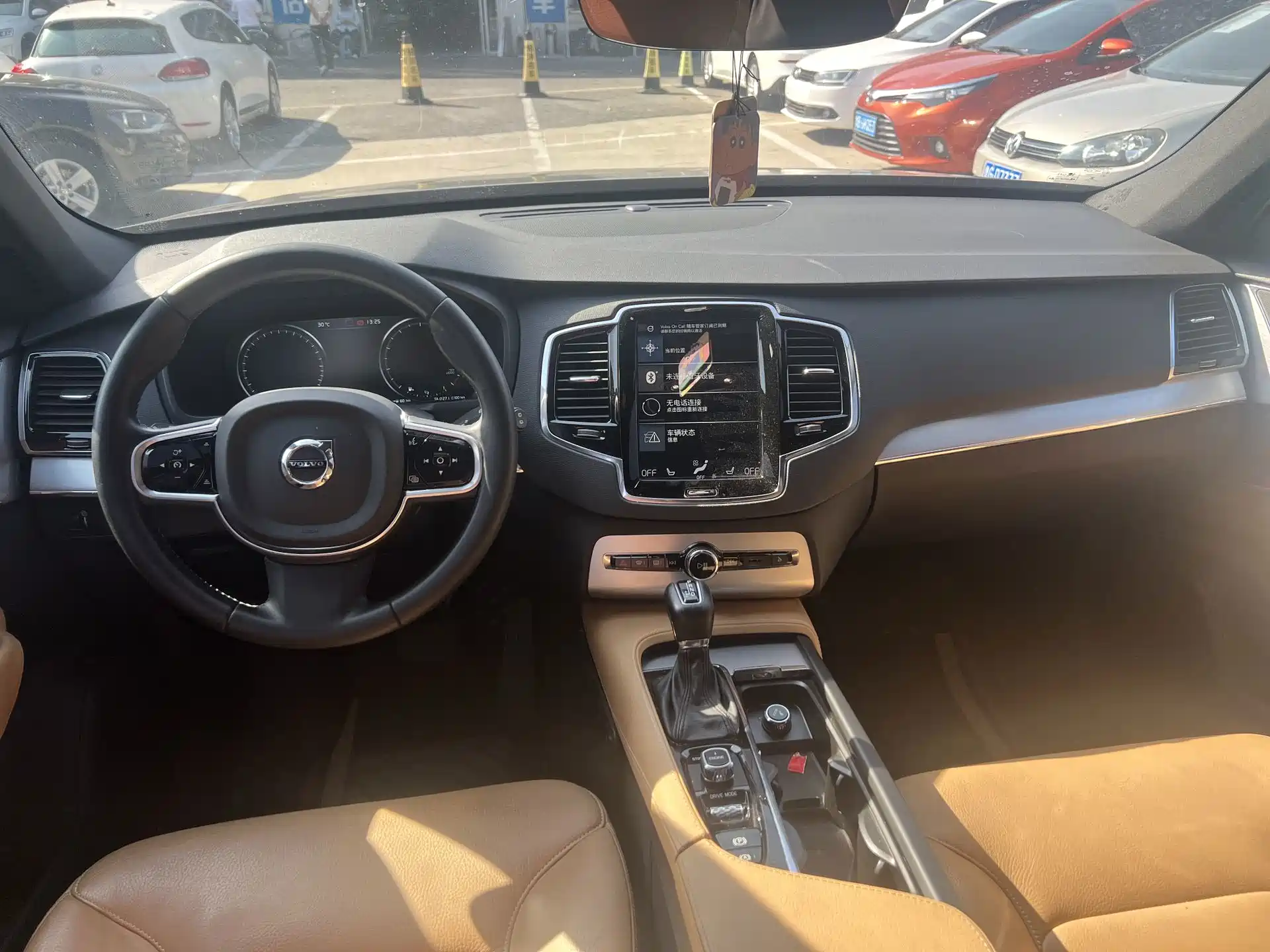 صورة 7 - Volvo XC90