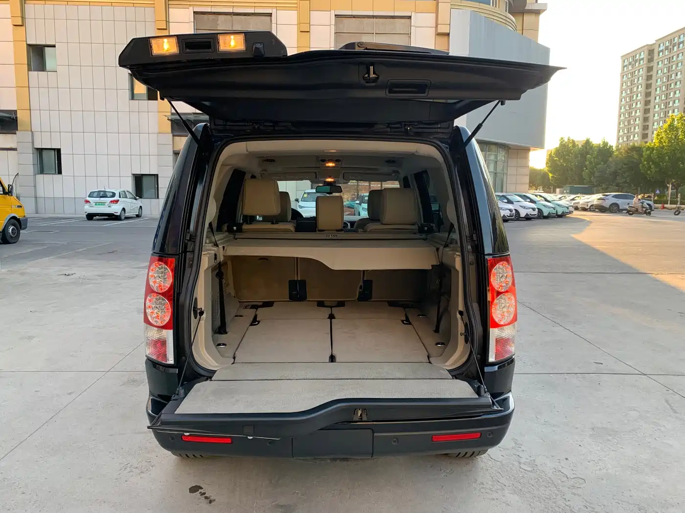 Фото 14 - Land Rover Discovery