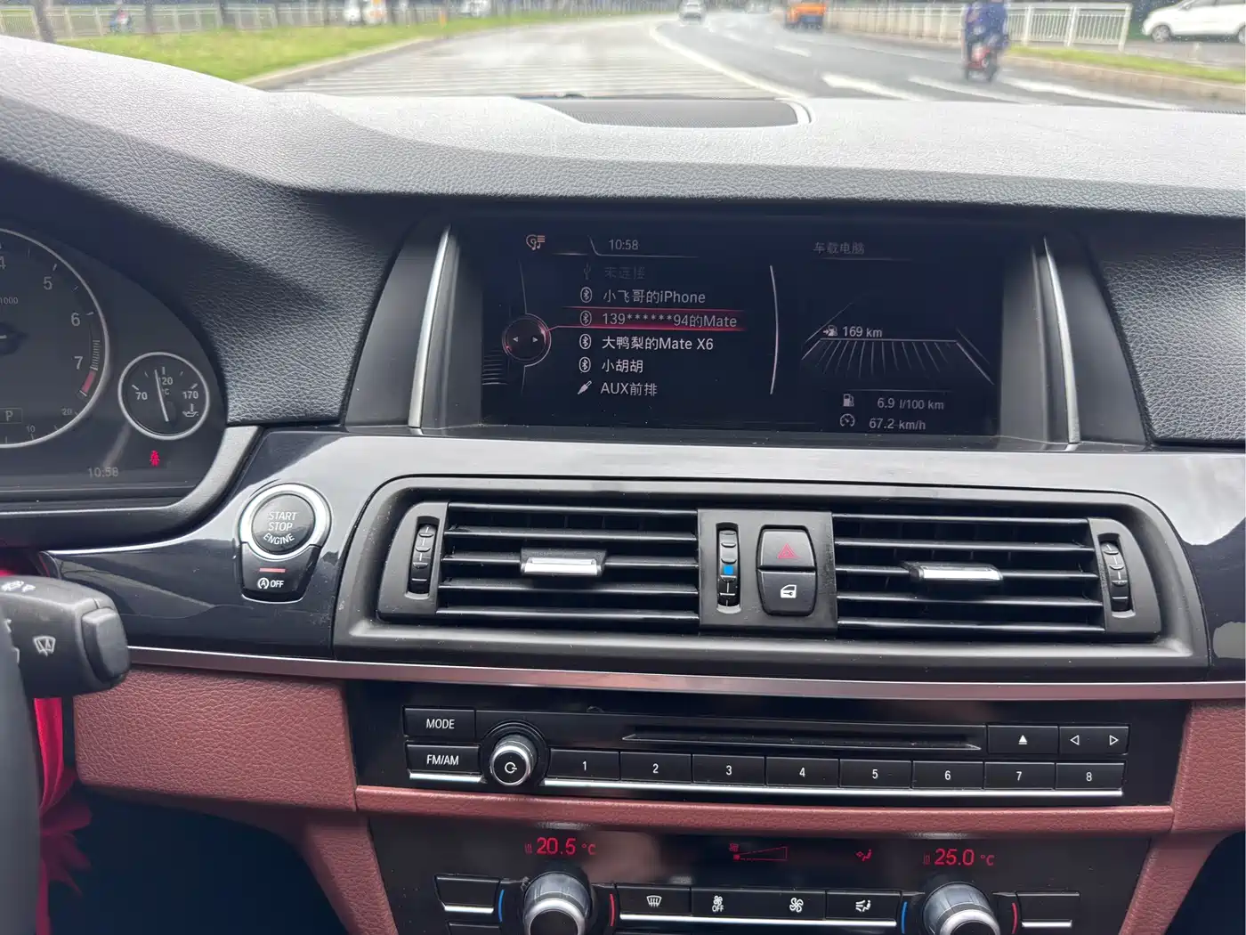 BMW 5 Series (Import) 2014 520i Classic фото 16