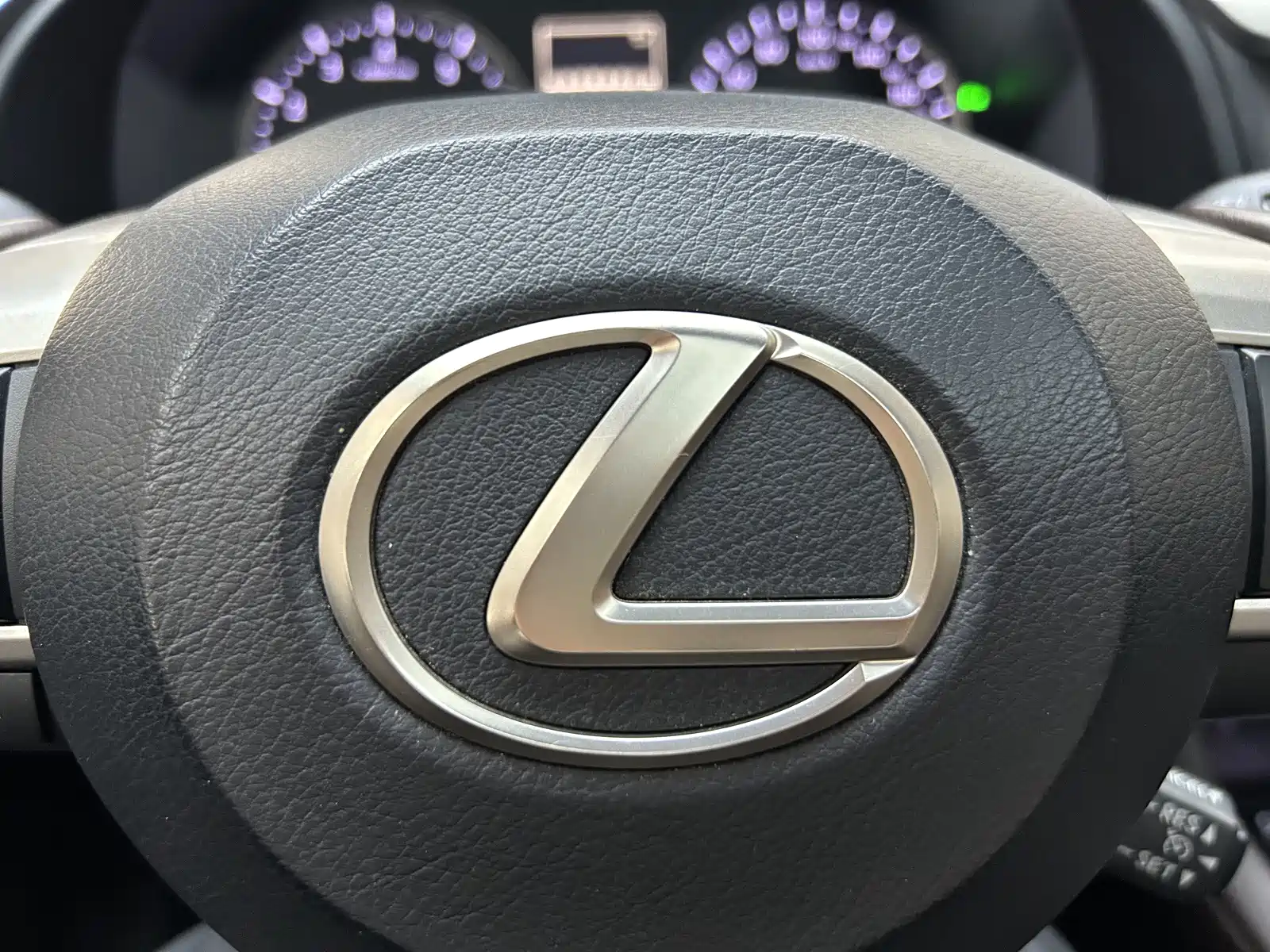 Фото 26 - Lexus RX