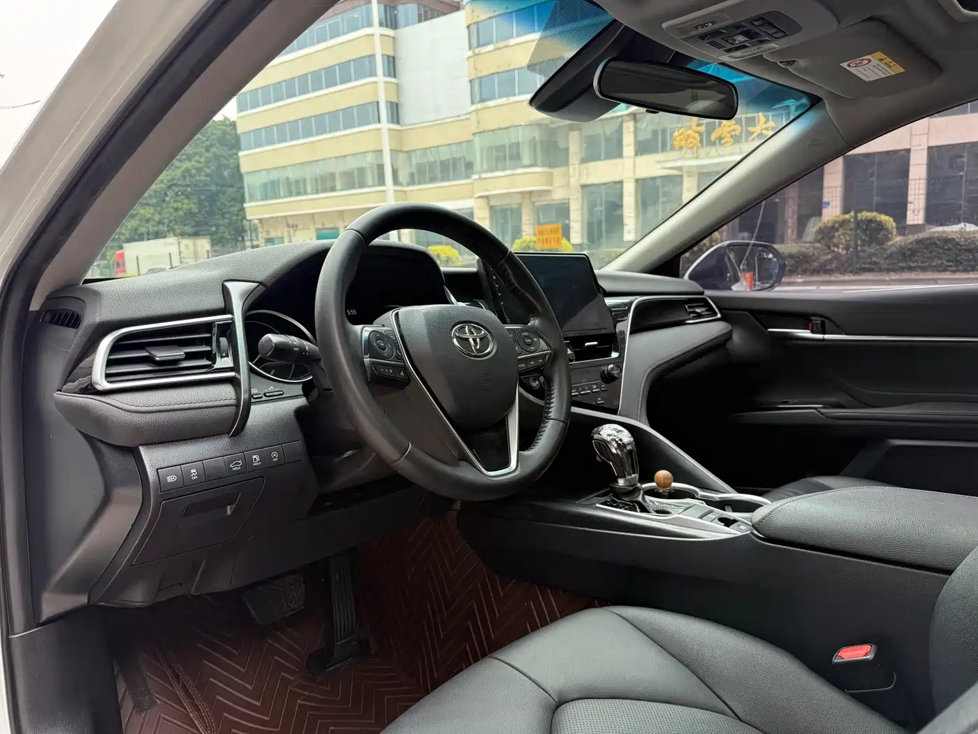 Toyota Camry 2021 2.0G Luxury Edition фото 5