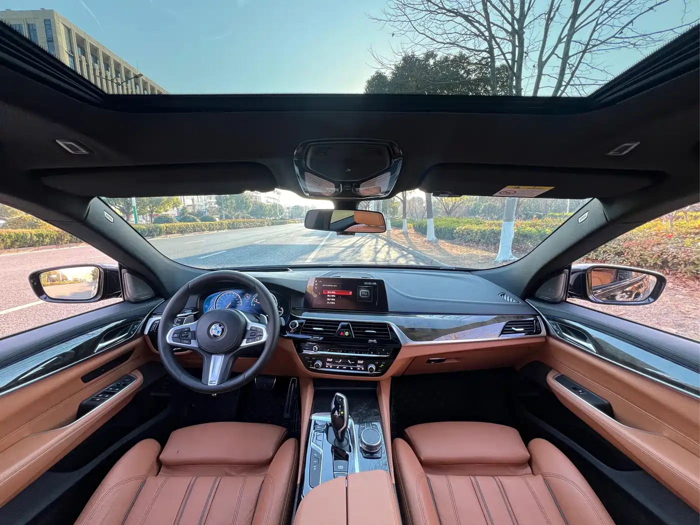 BMW 6 Series GT 2018 630i M Sport Package фото 11