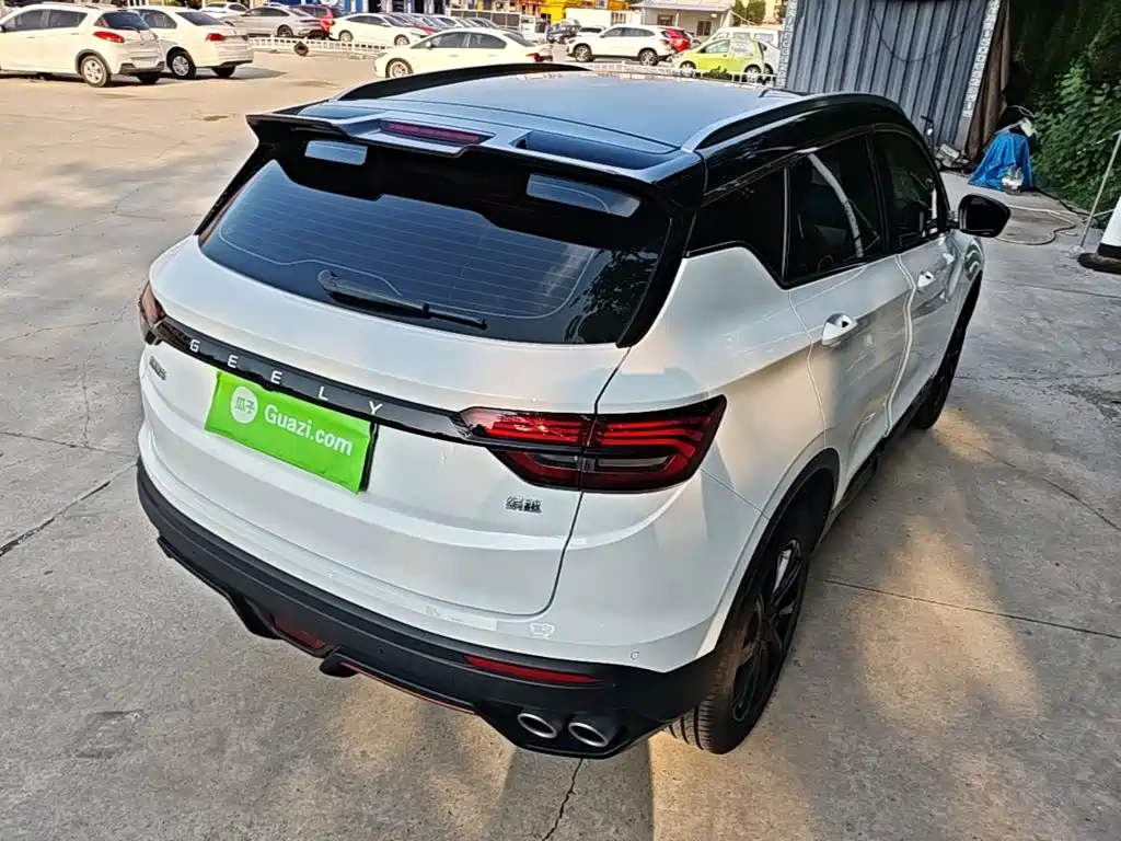 Фото 7 - Geely Binyue