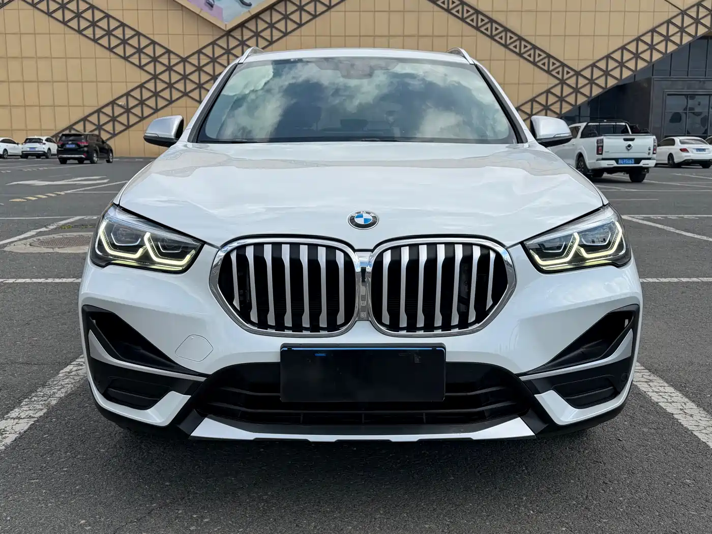 BMW X1 2022 sDrive20Li Premium фото 2
