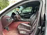 صورة 8 - Porsche Panamera