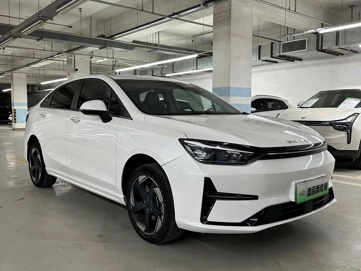 Photo 3 - BAIC Beijing EU5 PLUS
