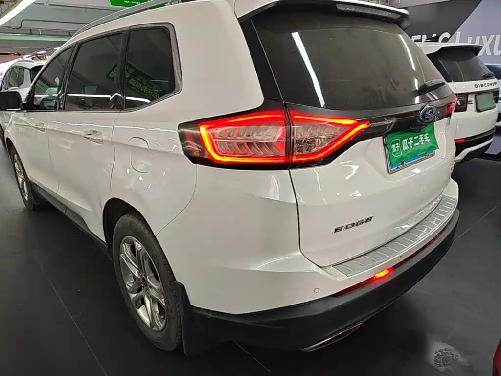 صورة 5 - Ford Edge