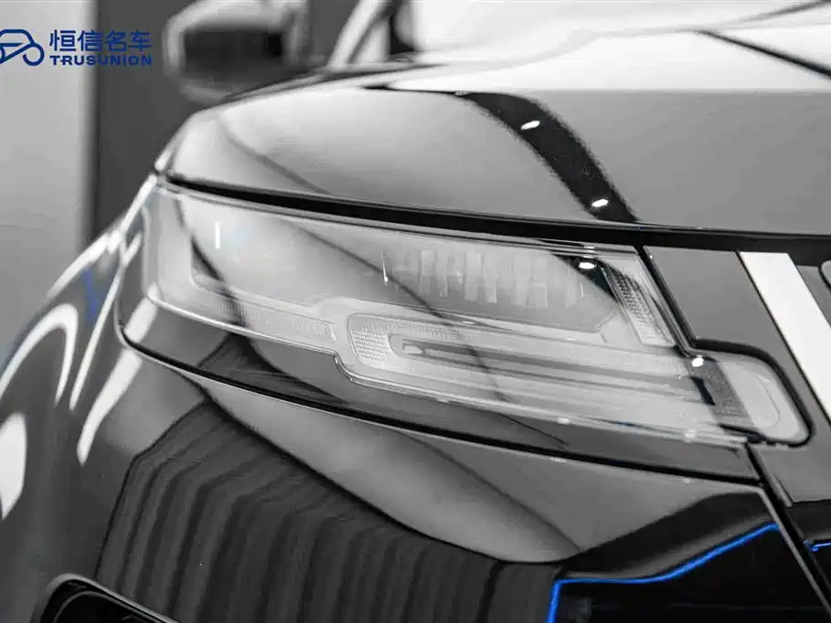 Land Rover Range Rover Evoque 2024 Range Rover Evoque L 249PS Light Master Edition фото 10