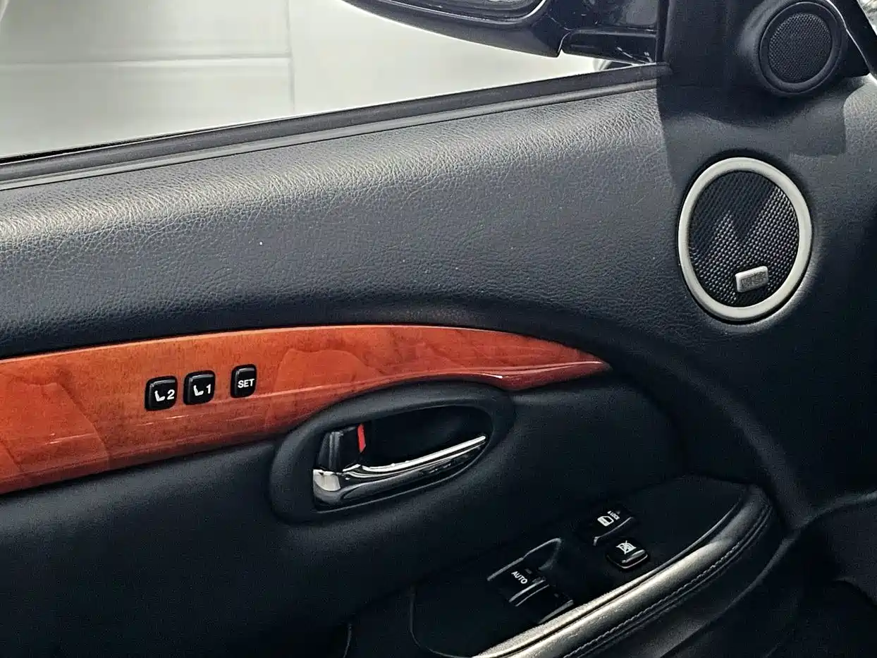 Фото 10 - Lexus SC