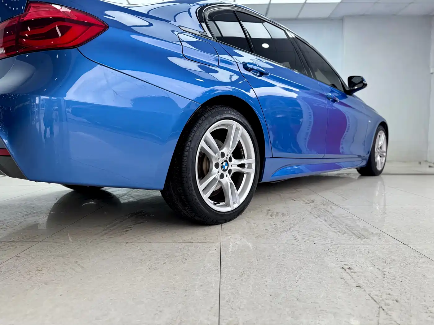 BMW 3 Series 2018 320Li Leading M Sport Package фото 20