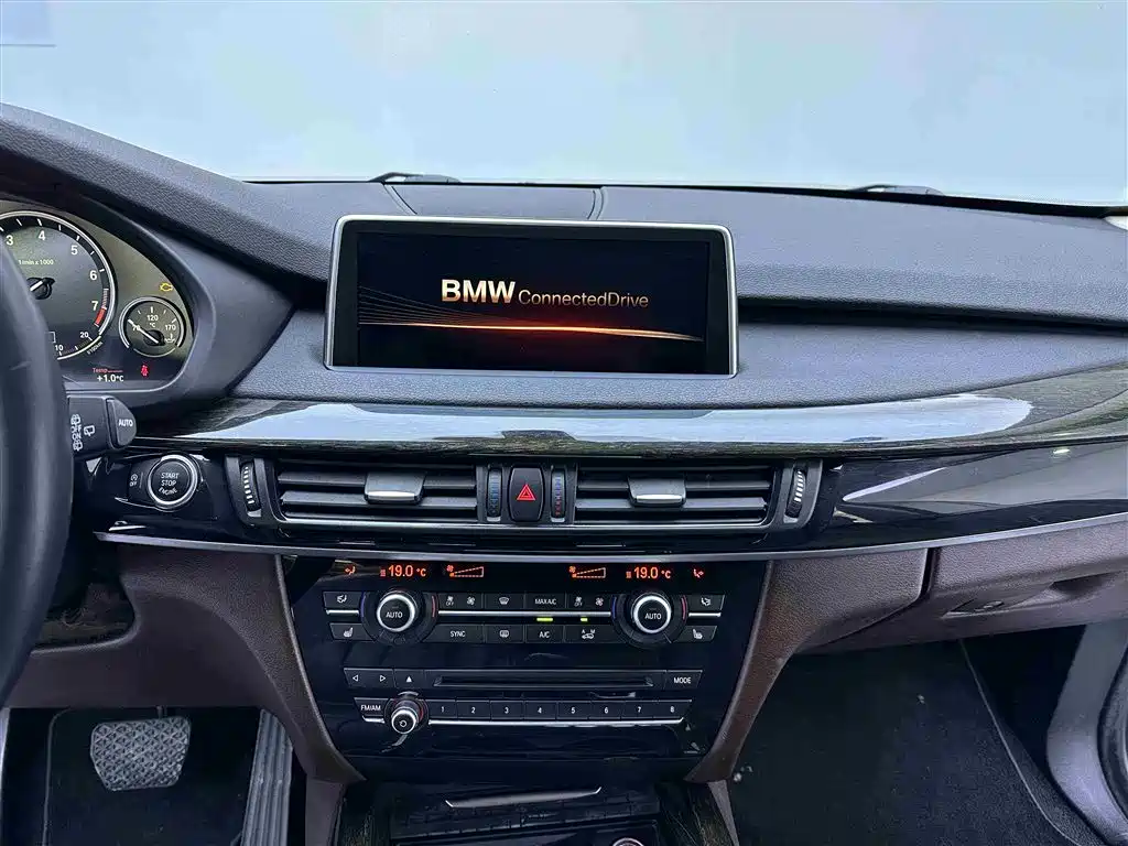 BMW X5 (Import) 2014 xDrive35i Leading фото 15