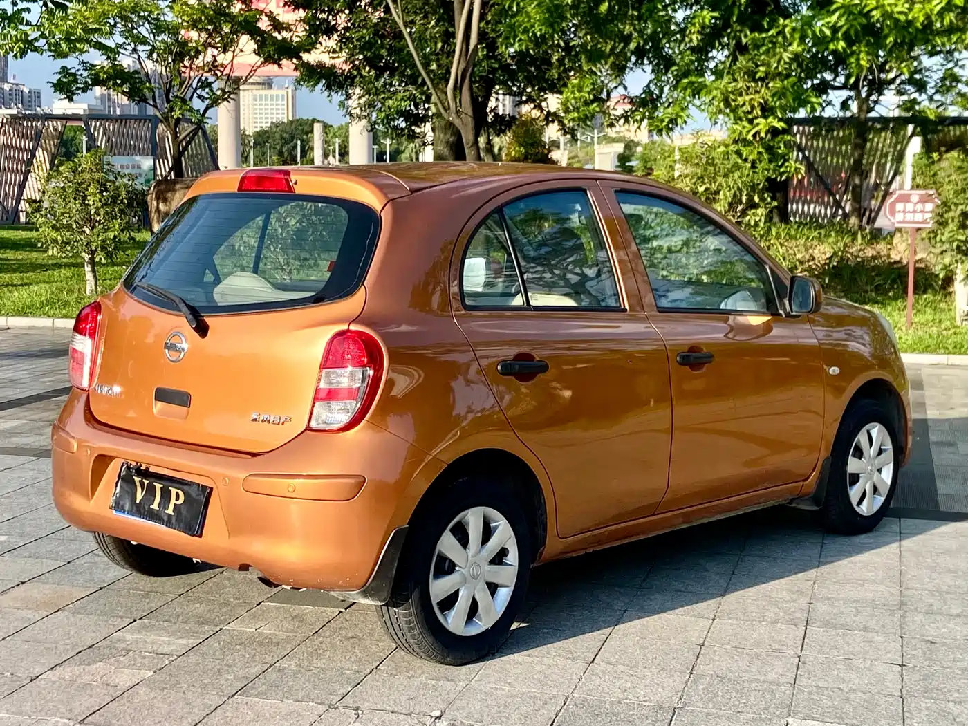 Nissan March 2011 2010 1.5L Automatic Easy Shine Edition