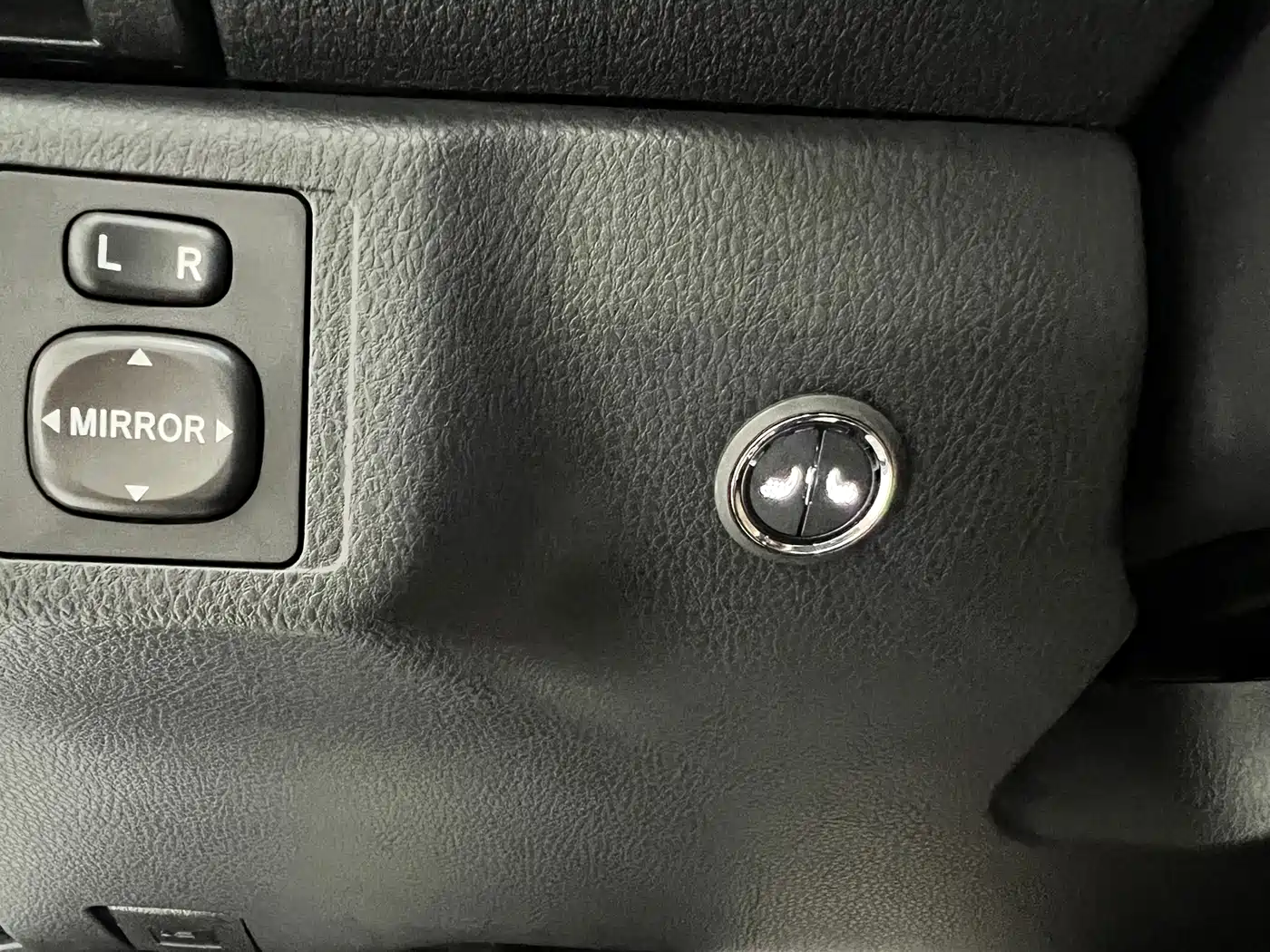 Toyota YARiS L Zhi Xuan 2023 2022 Zhi Xuan X 1.5L CVT Luxury PLUS Edition