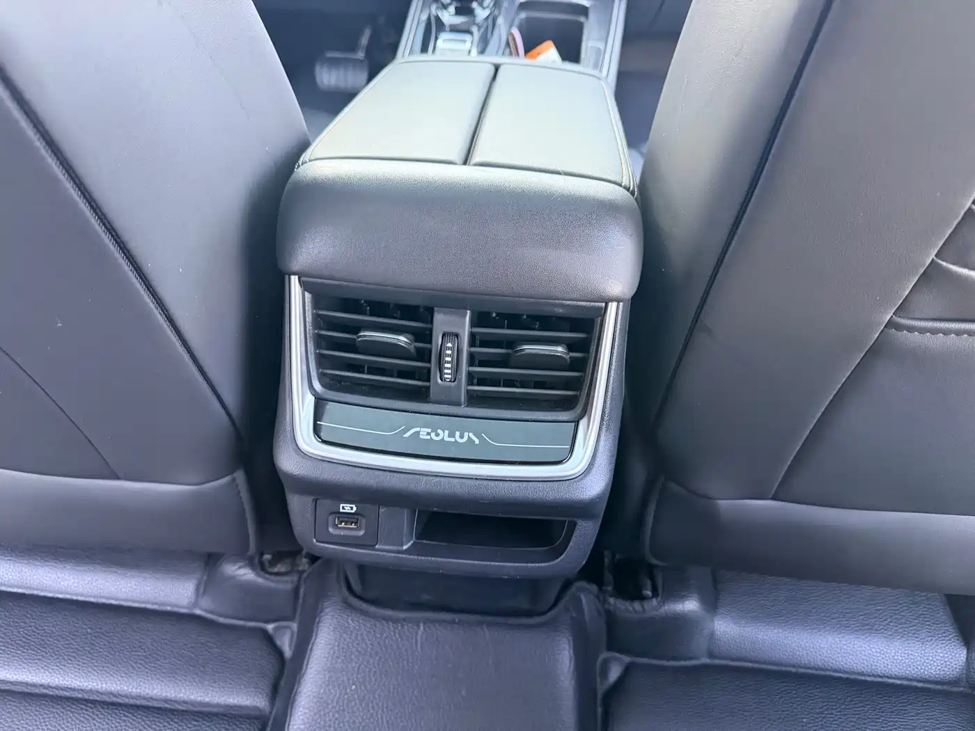 DONGFENG YI HYUN MAX