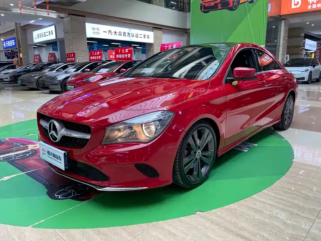 MERCEDES-BENZ CLA