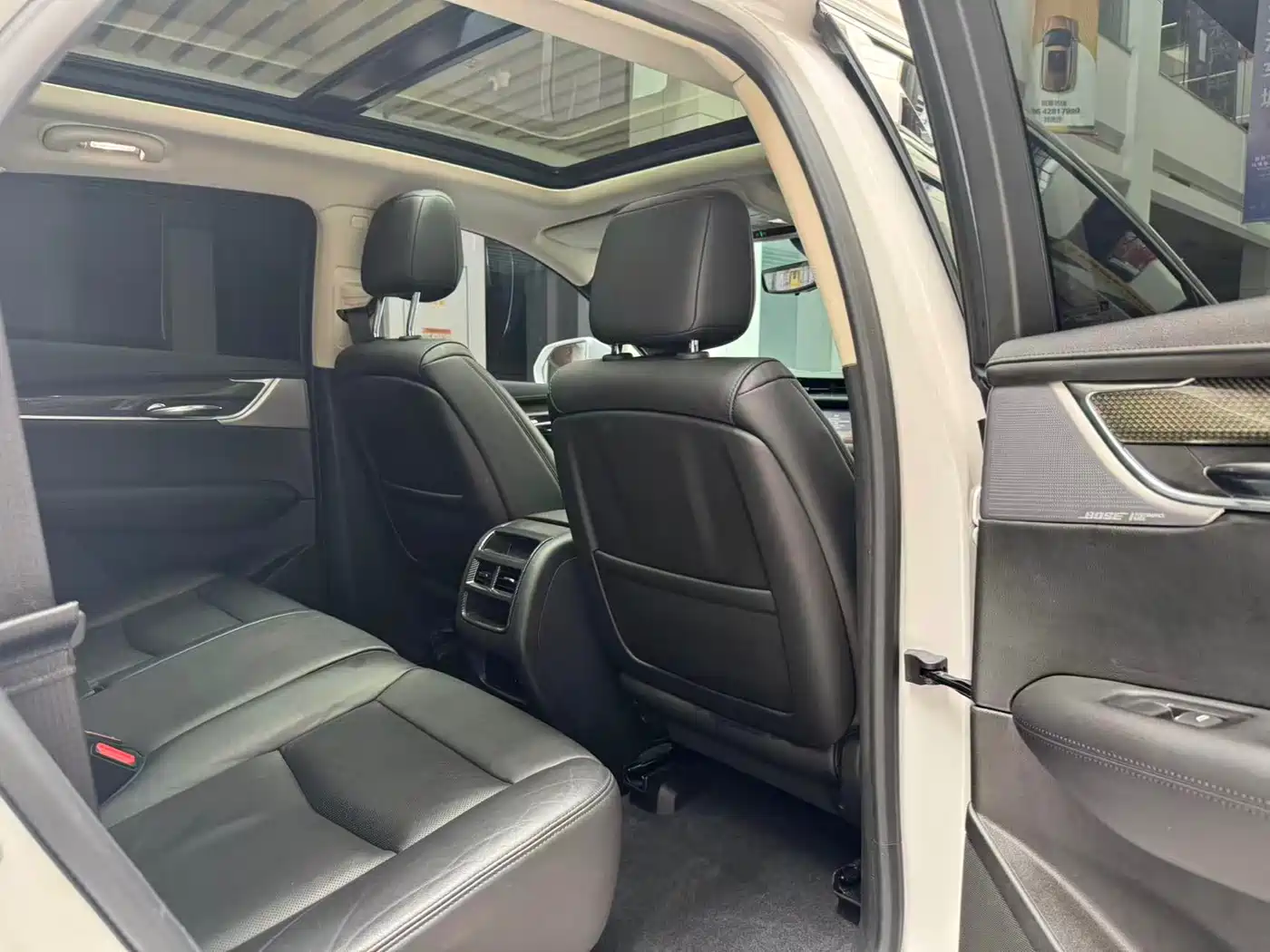 Cadillac XT5 2016 25T Luxury Model фото 19
