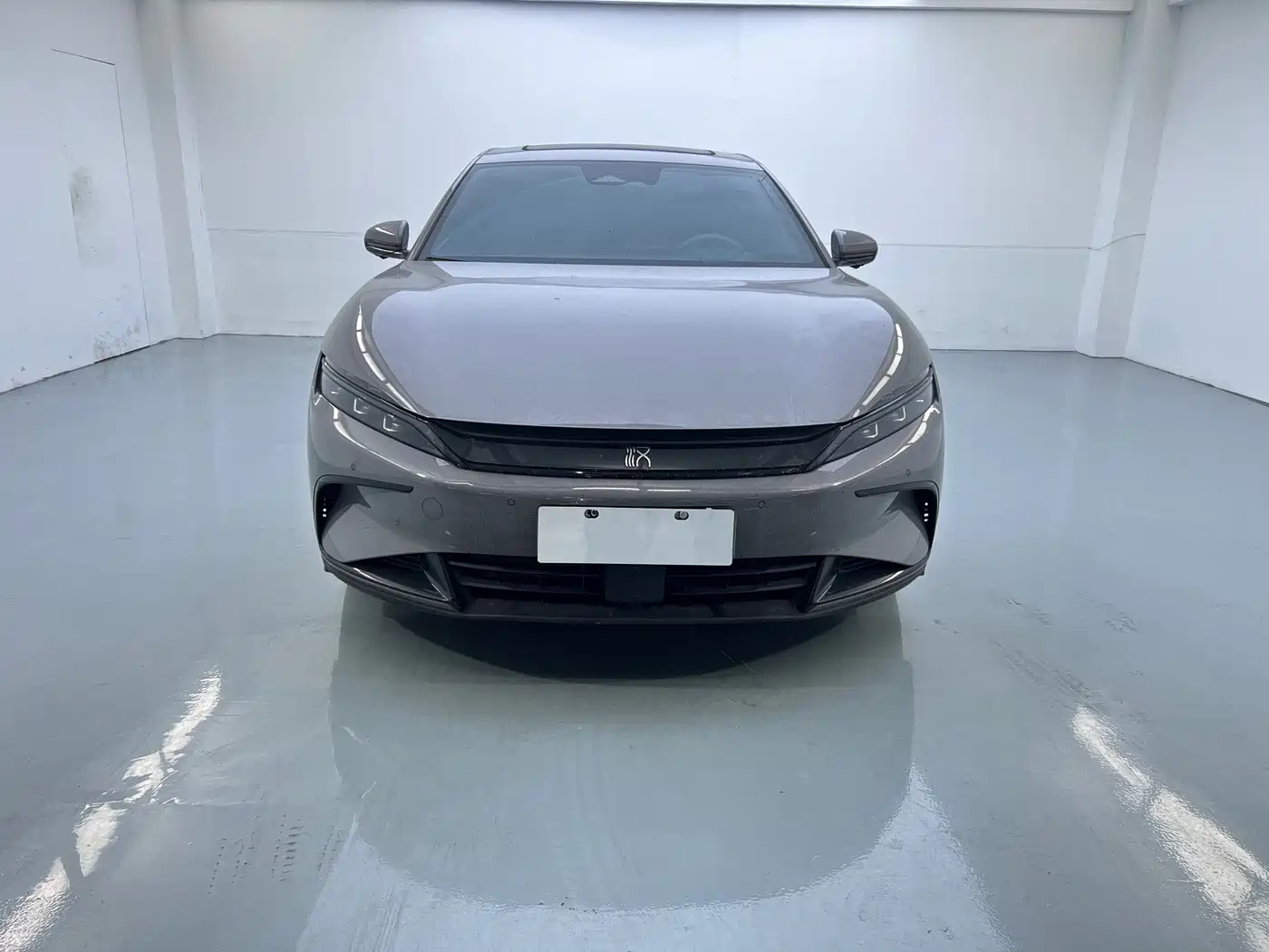 BYD Han 2025 DM-i 125KM Premium фото 2