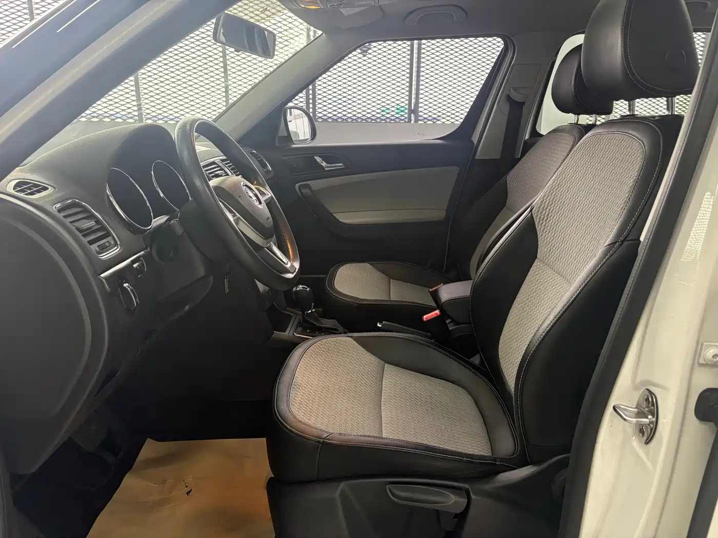 Škoda Yeti 2016 1.4TSI DSG Pioneer Edition фото 9