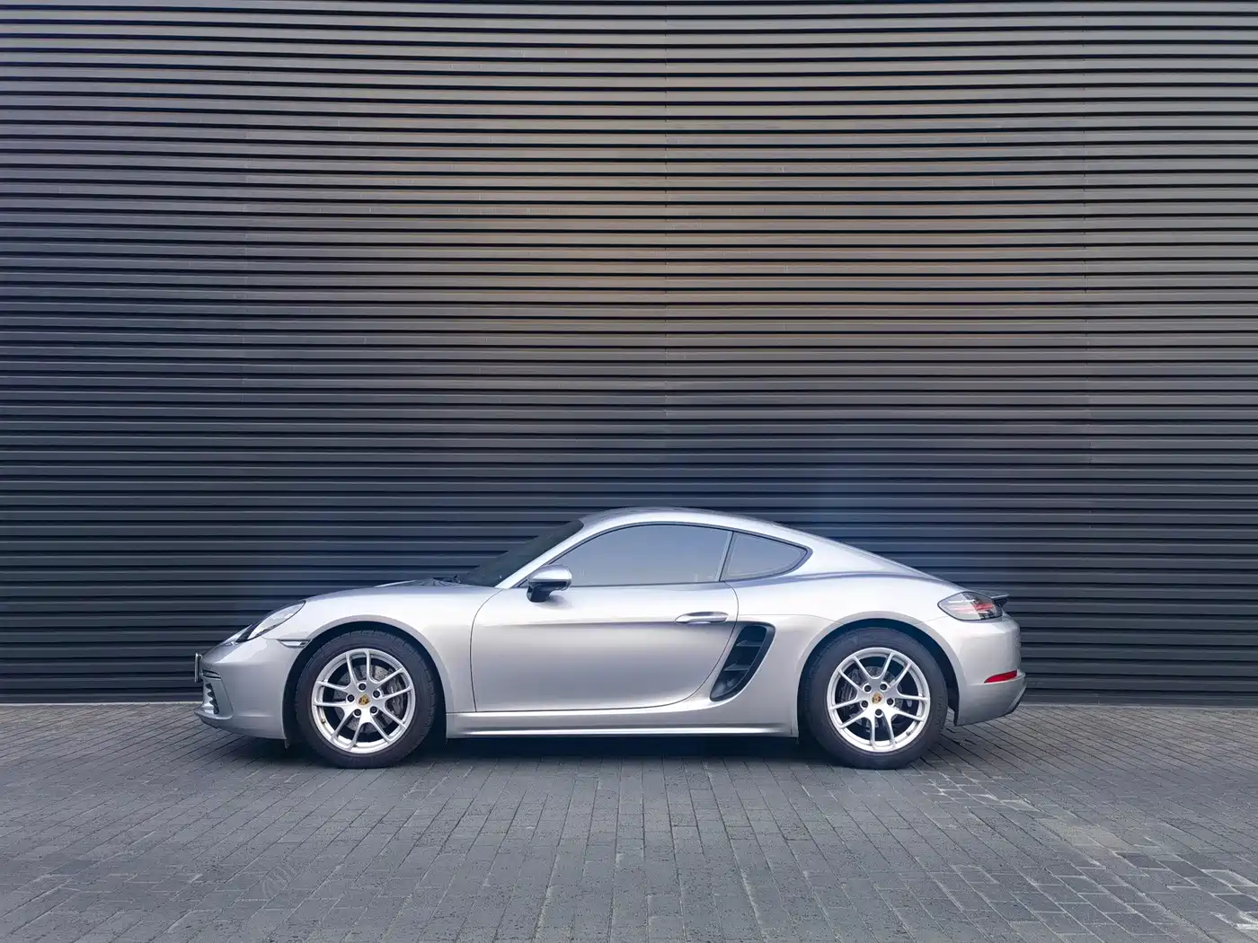 Porsche 718 2022 — пригон из Китая