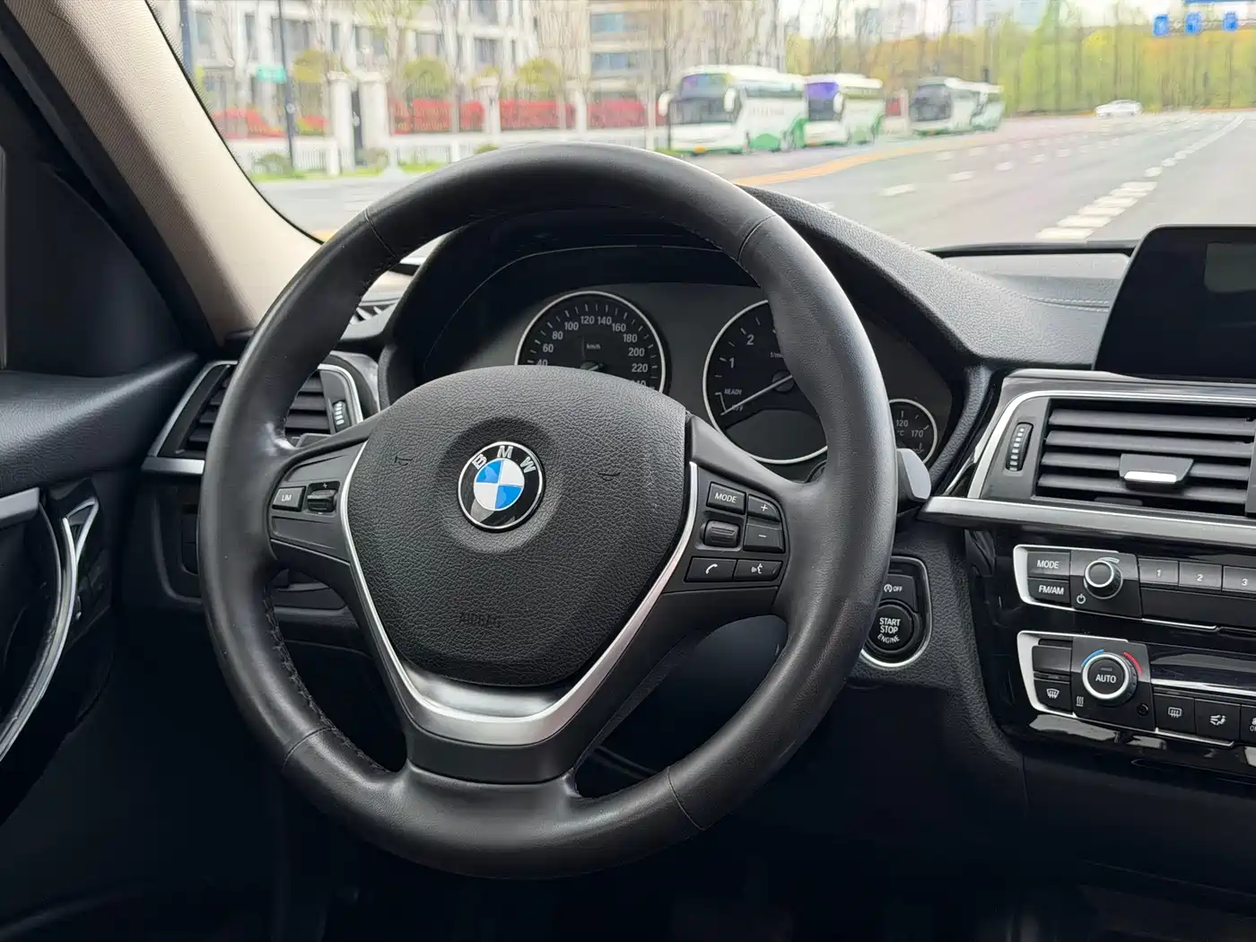 BMW 3 Series 2018 320Li Fashion Style фото 10