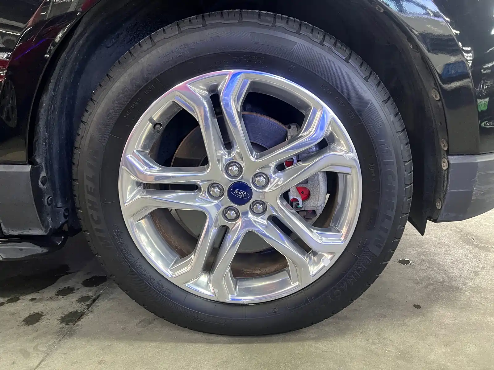 Фото 17 - Ford Edge