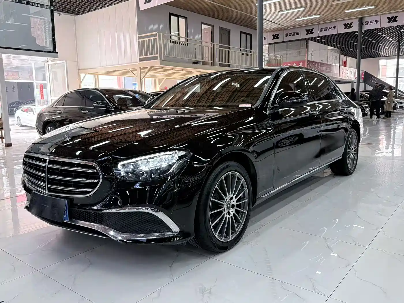 Mercedes-Benz E-Class 2023 E 260 L фото 7