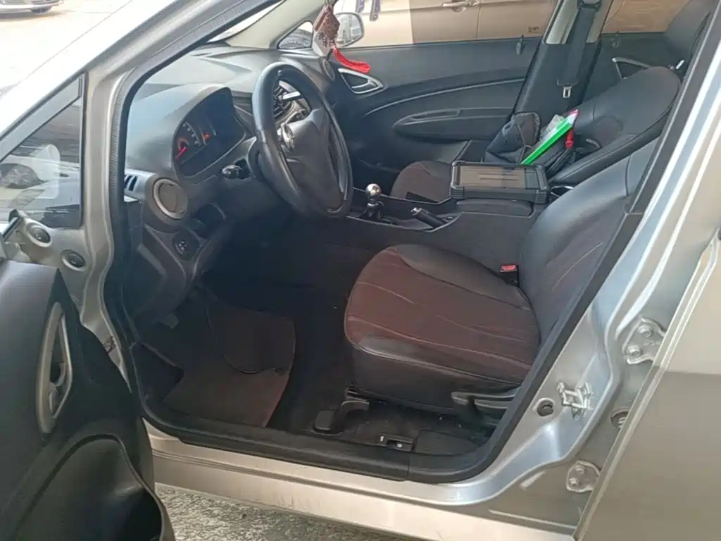 Chevrolet Sail 2014 2013 Sedan 1.4L Manual Happiness Edition II