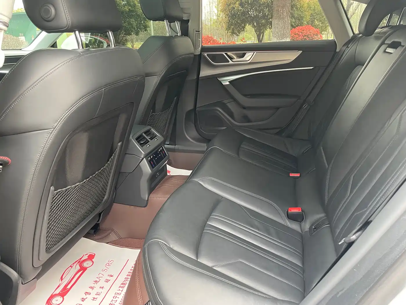 Audi A7 2023 Model 45 TFSI Premium Selection Edition фото 9