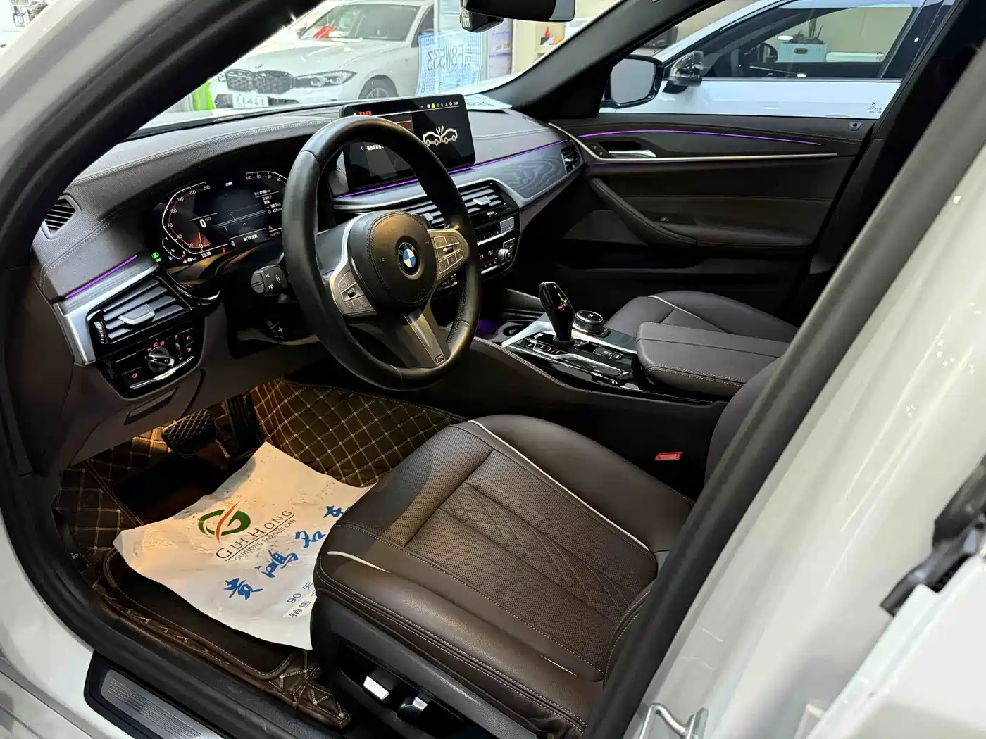 BMW 5 Series 2023 530Li Leading M Sport Package фото 7