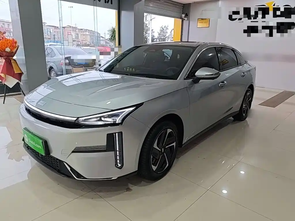 Geely Galaxy Galaxy L6 2025 — пригон из Китая