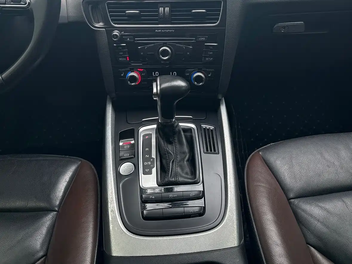Audi Q5 2018 2017 Plus 40 TFSI Technology