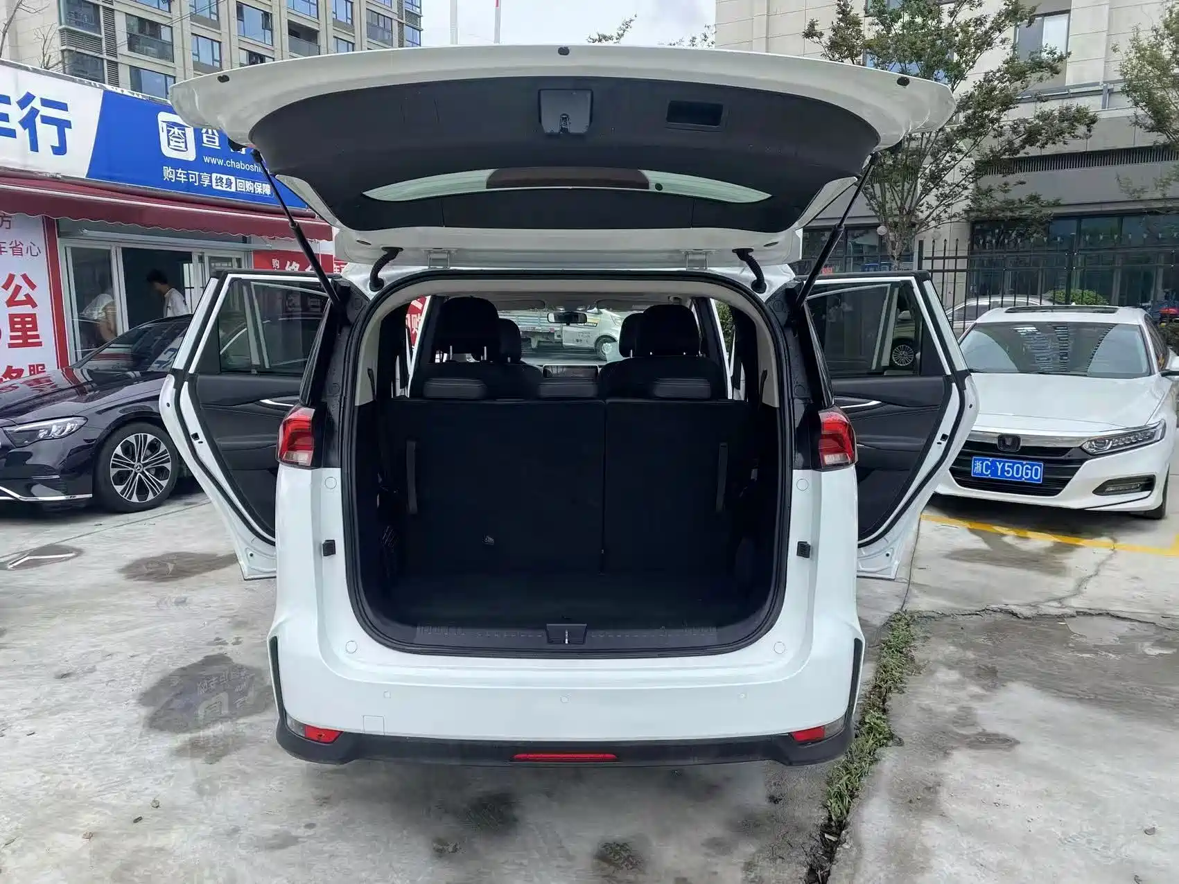 Фото 8 - Maxus Maxus G50