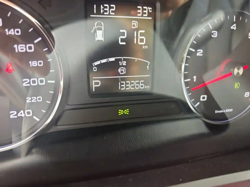 Roewe RX5 2016 2016 20T 2WD Automatic Internet Smart Edition