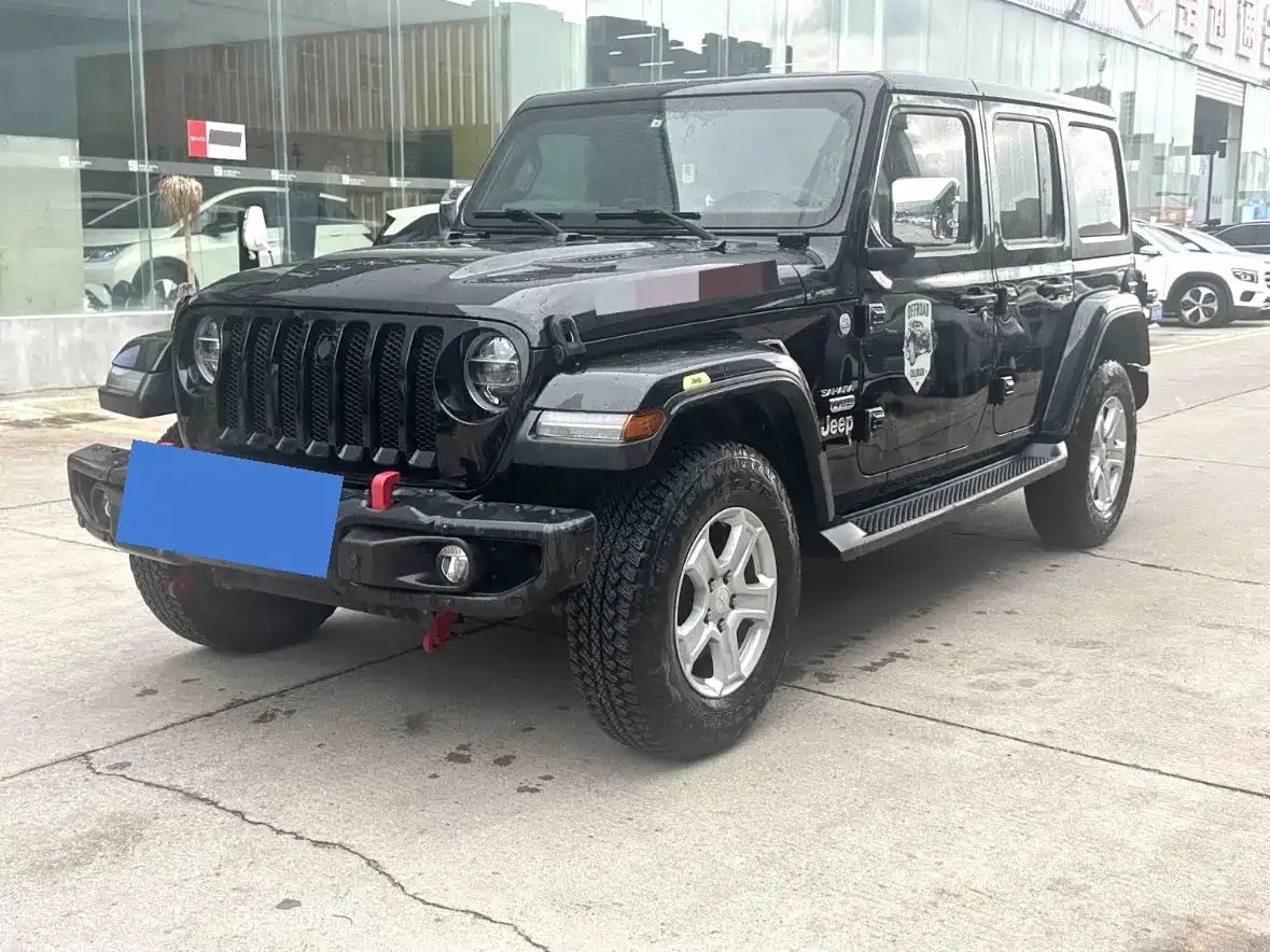Фото 1 - Jeep Wrangler