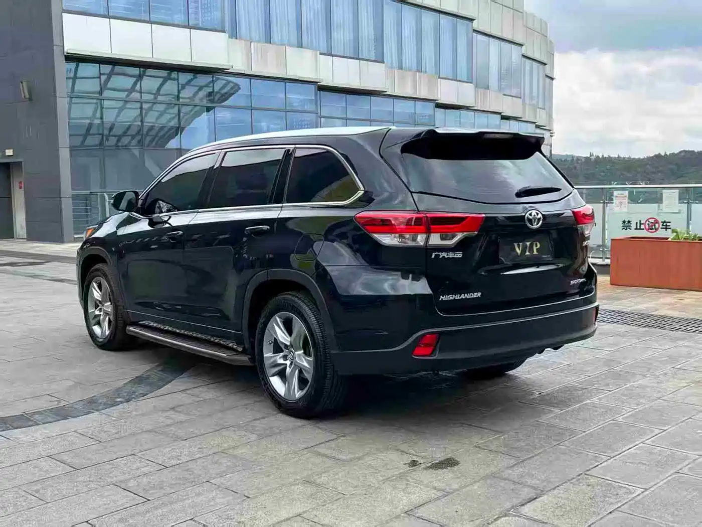 Toyota Highlander 2018 2.0T 4WD Luxury 7-seater China VI фото 8