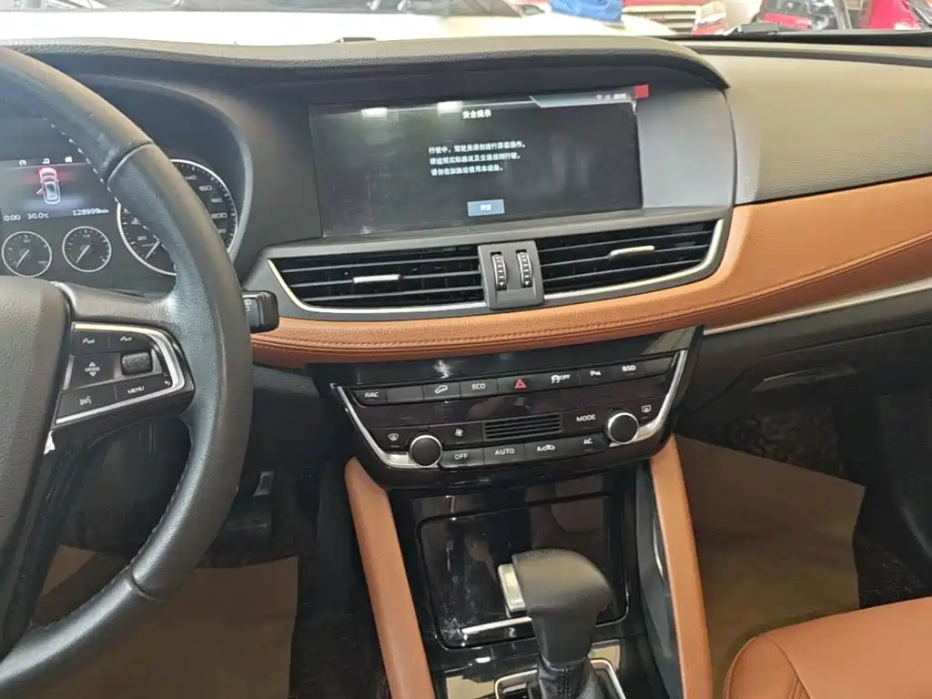 Borgward BX7 2017 2016 28T 4WD Luxury 7-seater