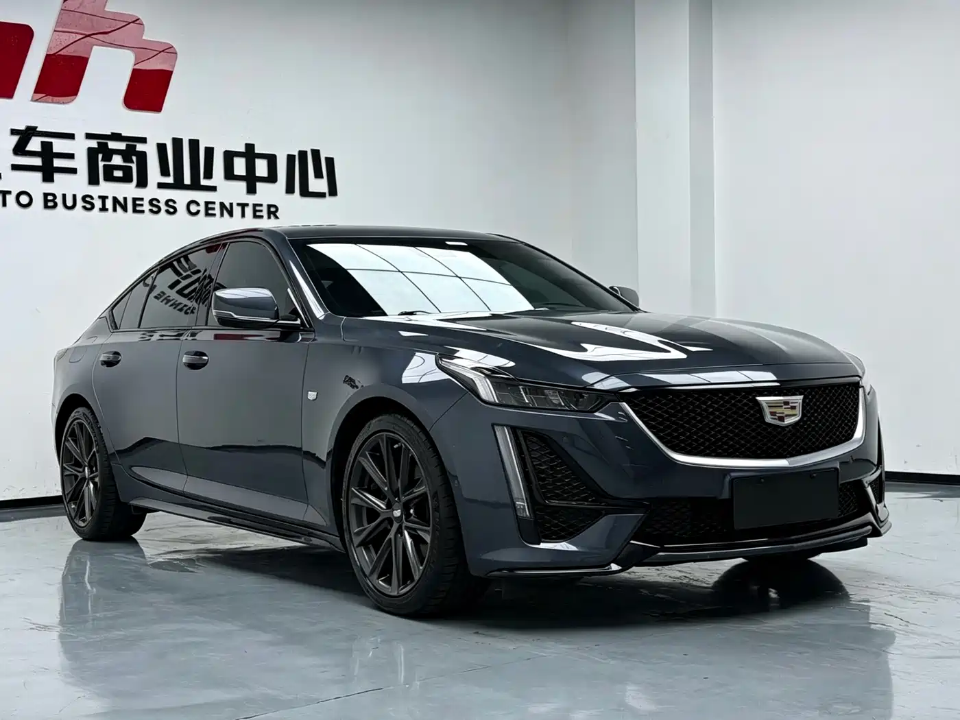 Фото 2 - Cadillac CT5