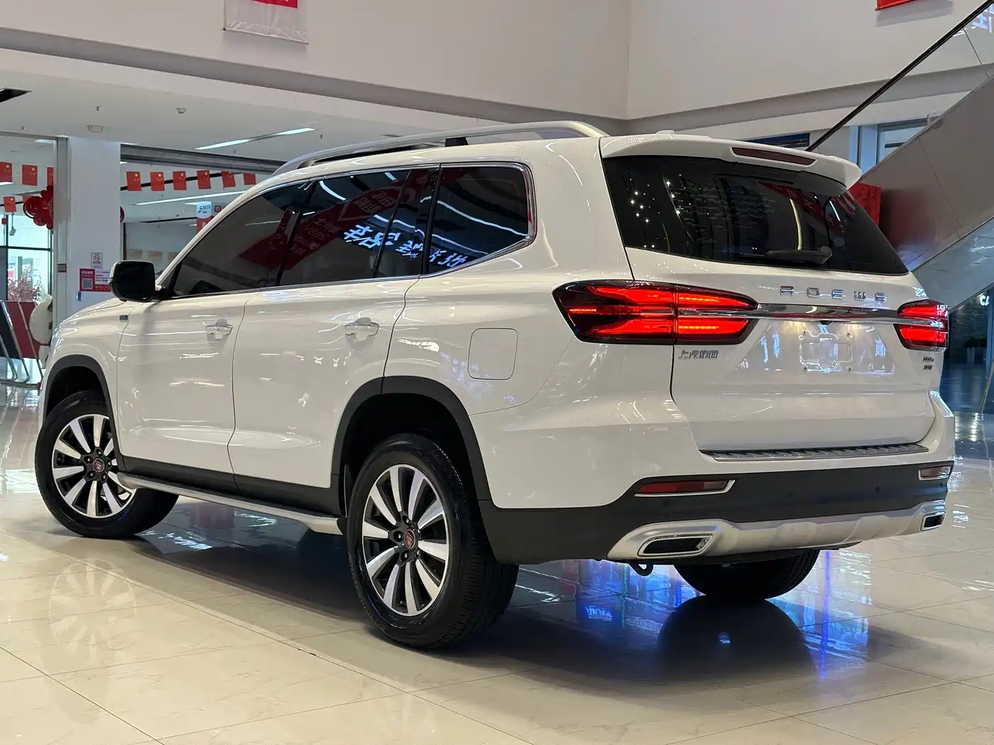 Roewe RX8 2019 2018 30T Smart Internet 2WD Flagship Edition