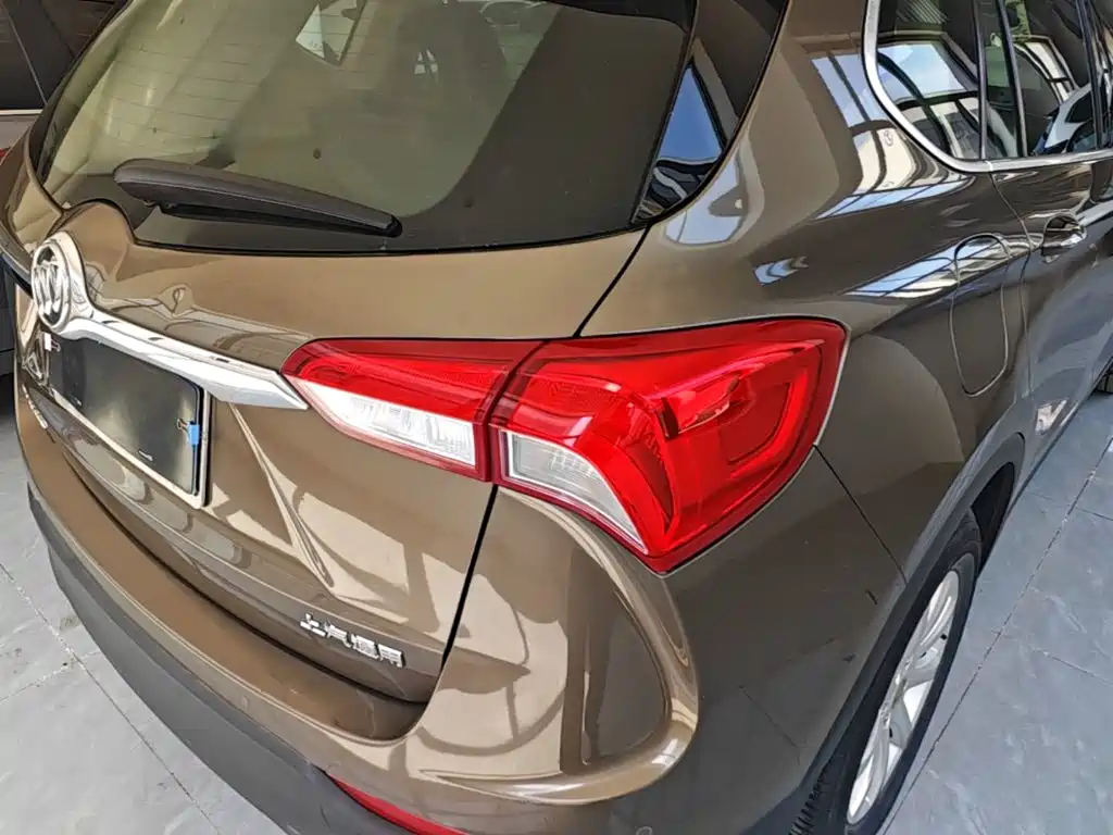 Фото 8 - Buick Envision Plus